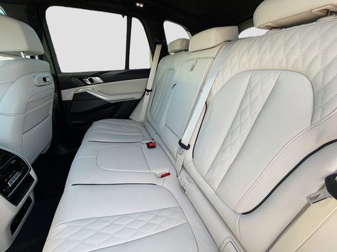 New 2026 BMW X5 xDrive50e w/ Executive Package image 21