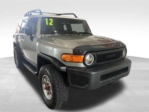 Used 2012 Toyota FJ Cruiser 4WD image 7