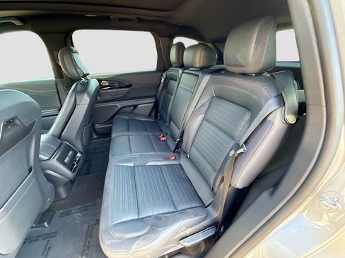 Used 2024 Lincoln Nautilus Reserve w/ Equipment Group 202A AWD/4WD image 21