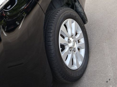 Used 2019 Toyota Sequoia Platinum AWD/4WD image 39