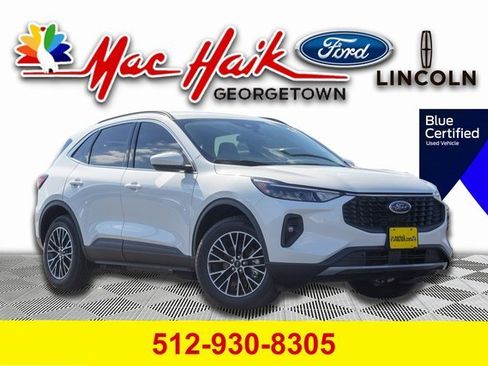 Used 2025 Ford Escape SE image 1