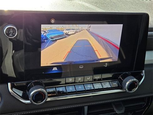 Used 2024 Chevrolet Colorado LT w/ LT Convenience Package image 21