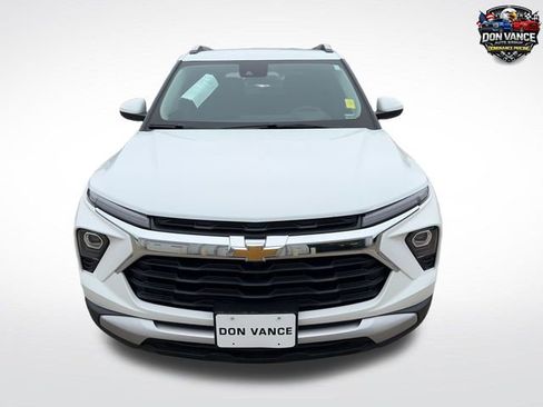 Used 2025 Chevrolet TrailBlazer LT AWD/4WD image 8