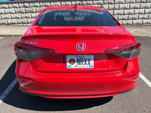 Used 2023 Honda Civic EX image 5