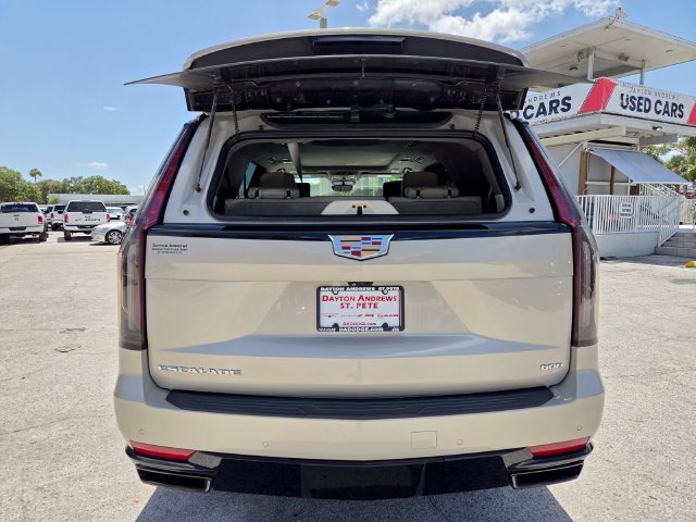 Used 2023 Cadillac Escalade Sport Platinum AWD/4WD image 9