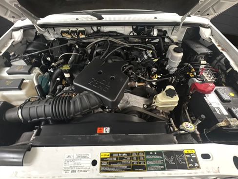 Used 2011 Ford Ranger XLT RWD image 18