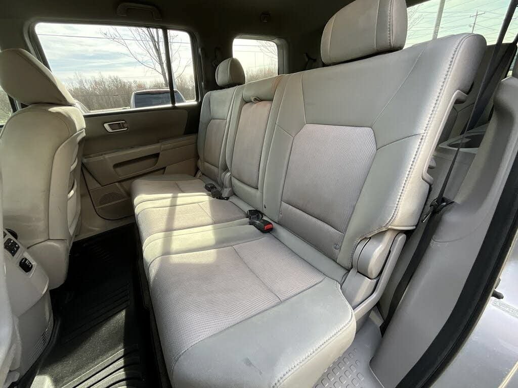 Used 2011 Honda Pilot EX image 19