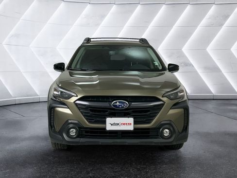 Used 2024 Subaru Outback Premium AWD/4WD image 2
