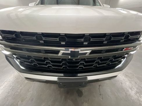 Used 2021 Chevrolet Tahoe Z71 w/ Z71 Signature Package image 31