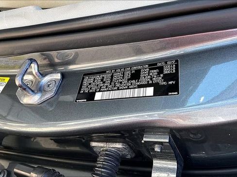 Used 2017 Volvo V90 T6 Cross Country image 35