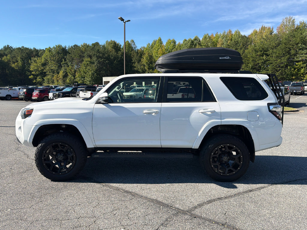 Used 2020 Toyota 4Runner TRD Off-Road Premium w/ Moonroof Package AWD/4WD image 4