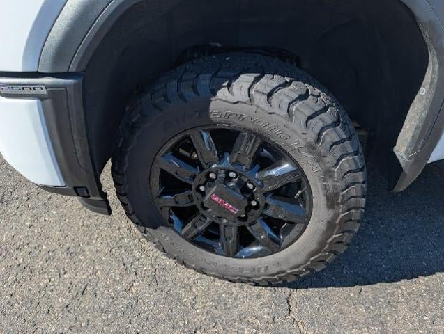 Used 2024 GMC Sierra 2500 AT4 w/ Max Trailering Package AWD/4WD image 4
