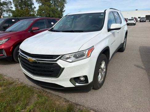 Used 2020 Chevrolet Traverse LT w/ LPO, Floor Liner Package AWD/4WD image 2