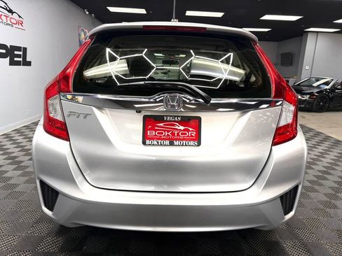 Used 2016 Honda Fit EX image 12