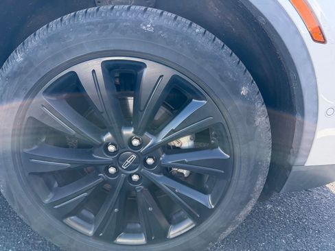 Used 2020 Lincoln Corsair Reserve w/ Equipment Group 201A image 4