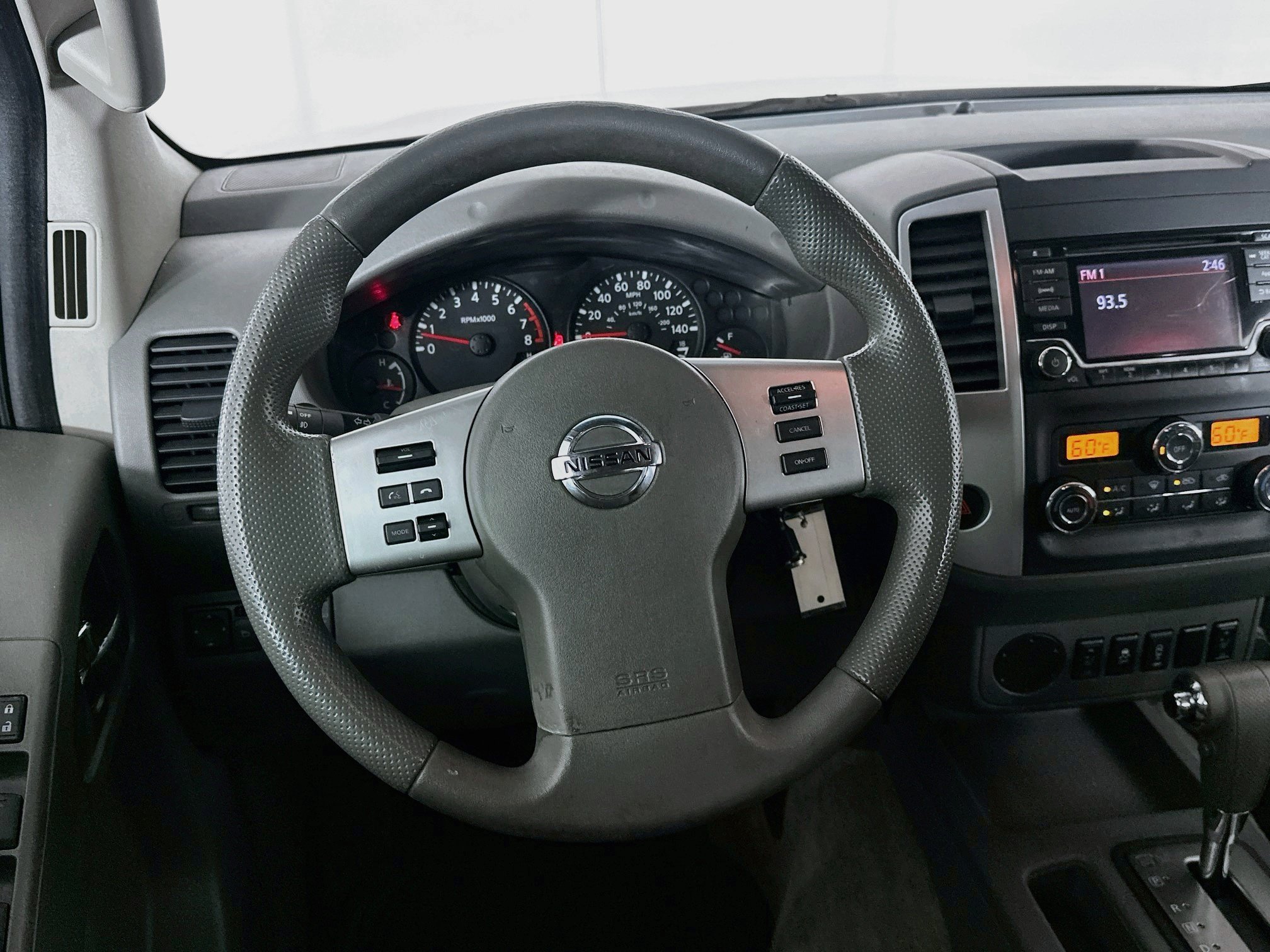 Used 2015 Nissan Frontier SV w/ SV Value Truck Package RWD image 17