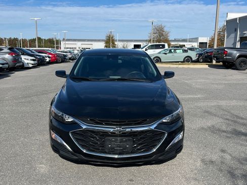 Used 2023 Chevrolet Malibu RS image 3