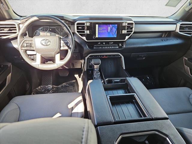 Used 2025 Toyota Tundra SR5 w/ SR5 Premium Package AWD/4WD image 17