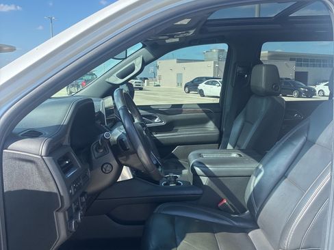 Used 2021 Chevrolet Tahoe LT w/ LT Signature Package image 5