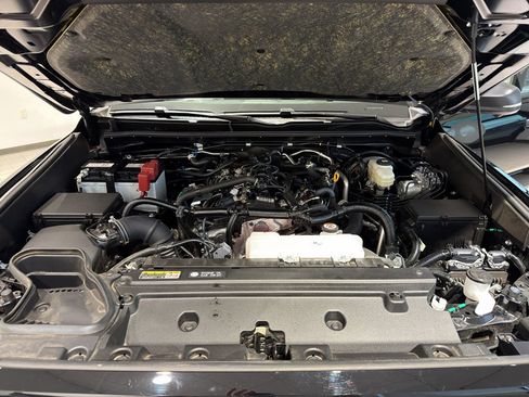 Used 2025 Toyota 4Runner TRD Off-Road Premium image 11