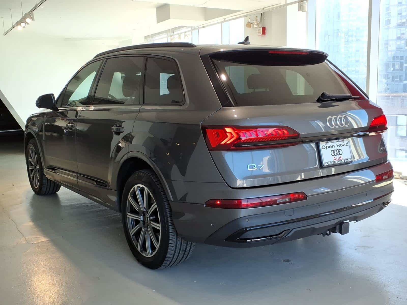 Used 2023 Audi Q7 2.0T Premium Plus w/ Premium Plus Package AWD/4WD image 6