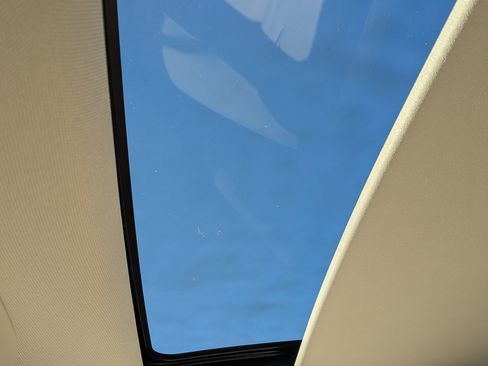 Used 2022 Cadillac XT6 Premium Luxury w/ Technology Package image 29