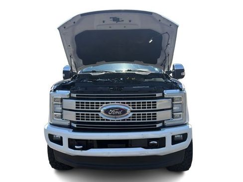 Used 2019 Ford F250 Platinum w/ Platinum Ultimate Package AWD/4WD image 13
