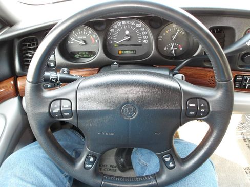 Used 2004 Buick Le Sabre Custom FWD image 13