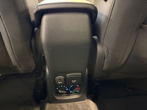 Used 2022 Ford Transit Connect XLT w/ Trailer Tow Package FWD image 33