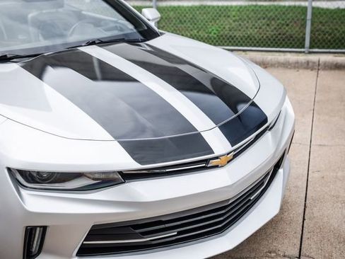 Used 2016 Chevrolet Camaro LT RWD image 29