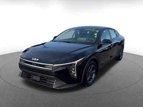 Used 2025 Kia K4 LXS FWD image 7