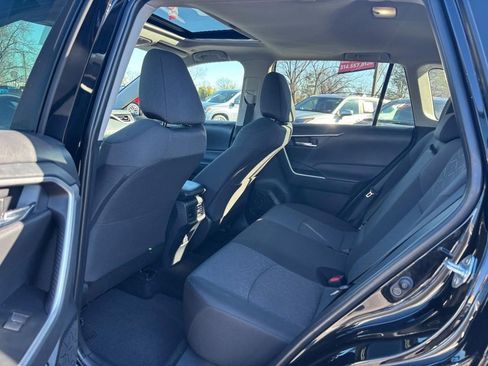 Used 2024 Toyota RAV4 XLE image 16