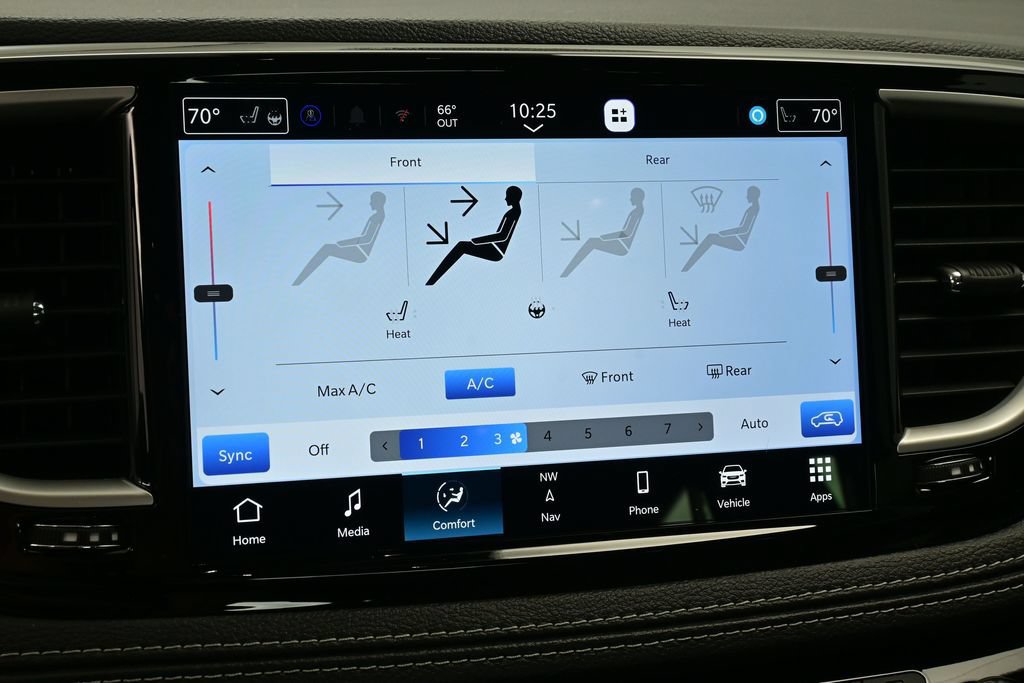 New 2027 Chrysler Pacifica Select w/ Family Tech Group AWD/4WD image 22