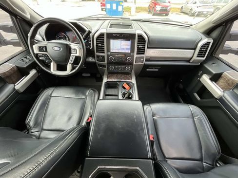 Used 2019 Ford F250 Lariat w/ Lariat Ultimate Package image 17