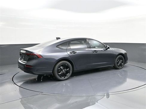 New 2025 Honda Accord SE image 13