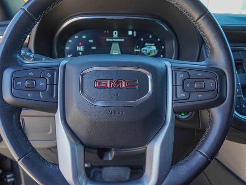 Used 2022 GMC Yukon XL SLE w/ Gmc Pro Safety Plus Package image 11