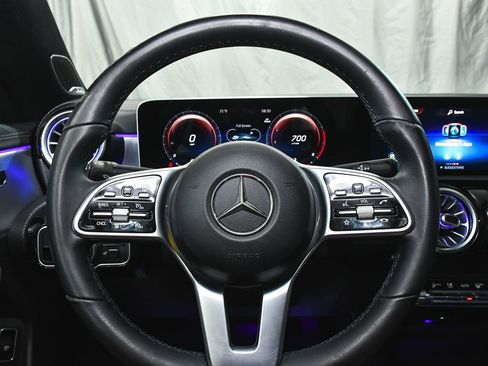 Used 2020 Mercedes-Benz CLA 250 4MATIC image 38