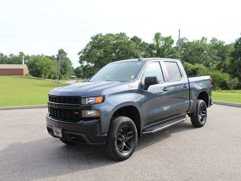Used 2021 Chevrolet Silverado 1500 Custom Trail Boss AWD/4WD image 2