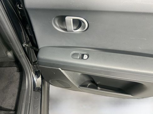 Used 2024 Hyundai Ioniq 5 SE RWD image 28