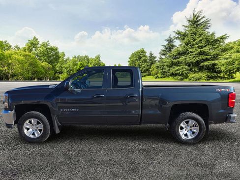 Used 2017 Chevrolet Silverado 1500 LT w/ All Star Edition image 4