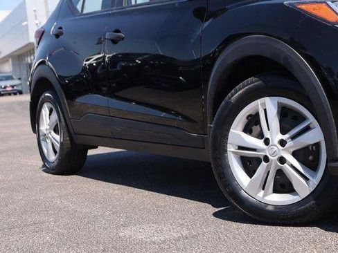 Used 2024 Nissan Kicks S FWD image 3