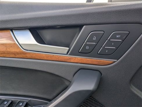 Used 2023 Audi Q5 2.0T Premium Plus image 11