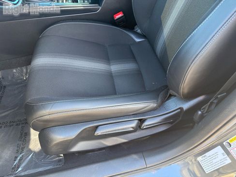 Used 2023 Honda Civic Sport image 13