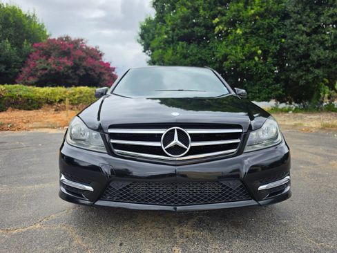 Used 2014 Mercedes-Benz C 250 Sedan image 2