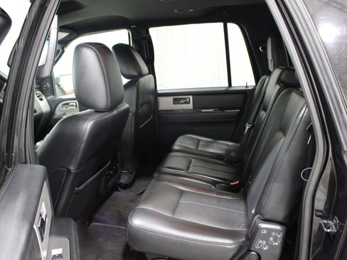 Used 2015 Ford Expedition EL XLT w/ Equipment Group 202A AWD/4WD image 19