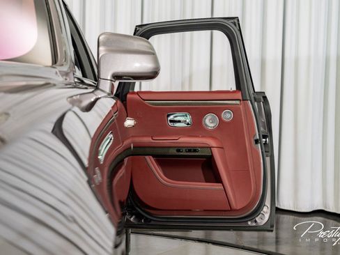 Used 2022 Rolls-Royce Ghost Black Badge image 48