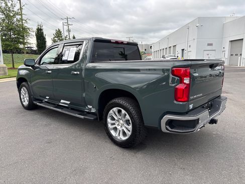 Used 2025 Chevrolet Silverado 1500 LTZ AWD/4WD image 7