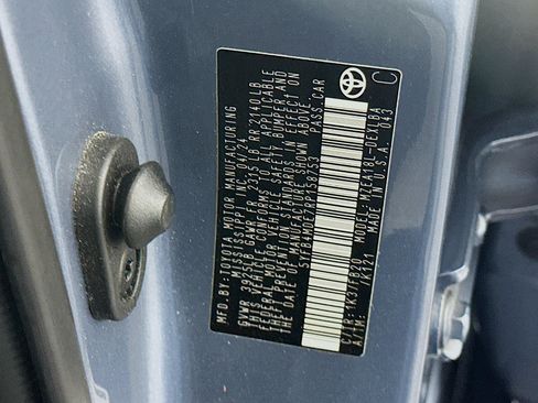 Used 2024 Toyota Corolla LE image 12