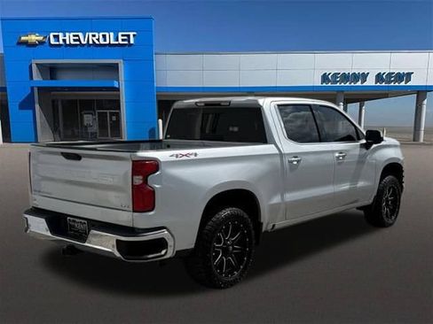 Used 2021 Chevrolet Silverado 1500 LTZ AWD/4WD image 3