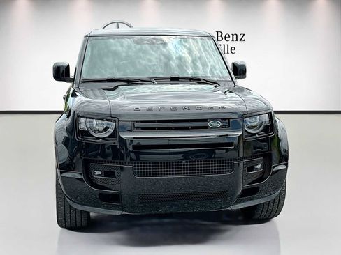 Used 2025 Land Rover Defender 110 V8 AWD/4WD image 2